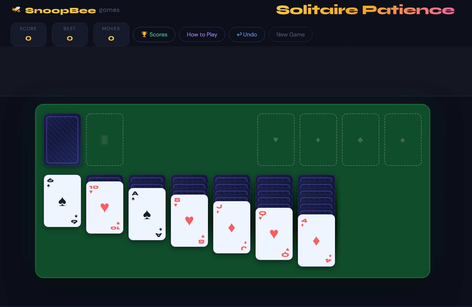 Solitaire Patience start screen on snoopbee.com showing Score, Best, Moves counters and classic Klondike tableau layout